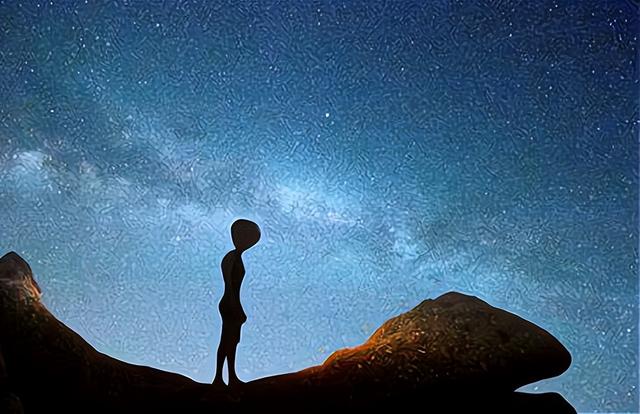 Would An Alien Civilisation Reveal Itself Voluntarily? 355 Light Years Away, An Abnormal Star Appears